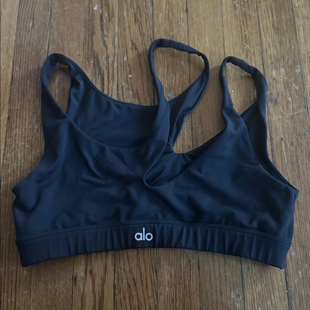 Alo Peak Bra - Picture 3 of 3
